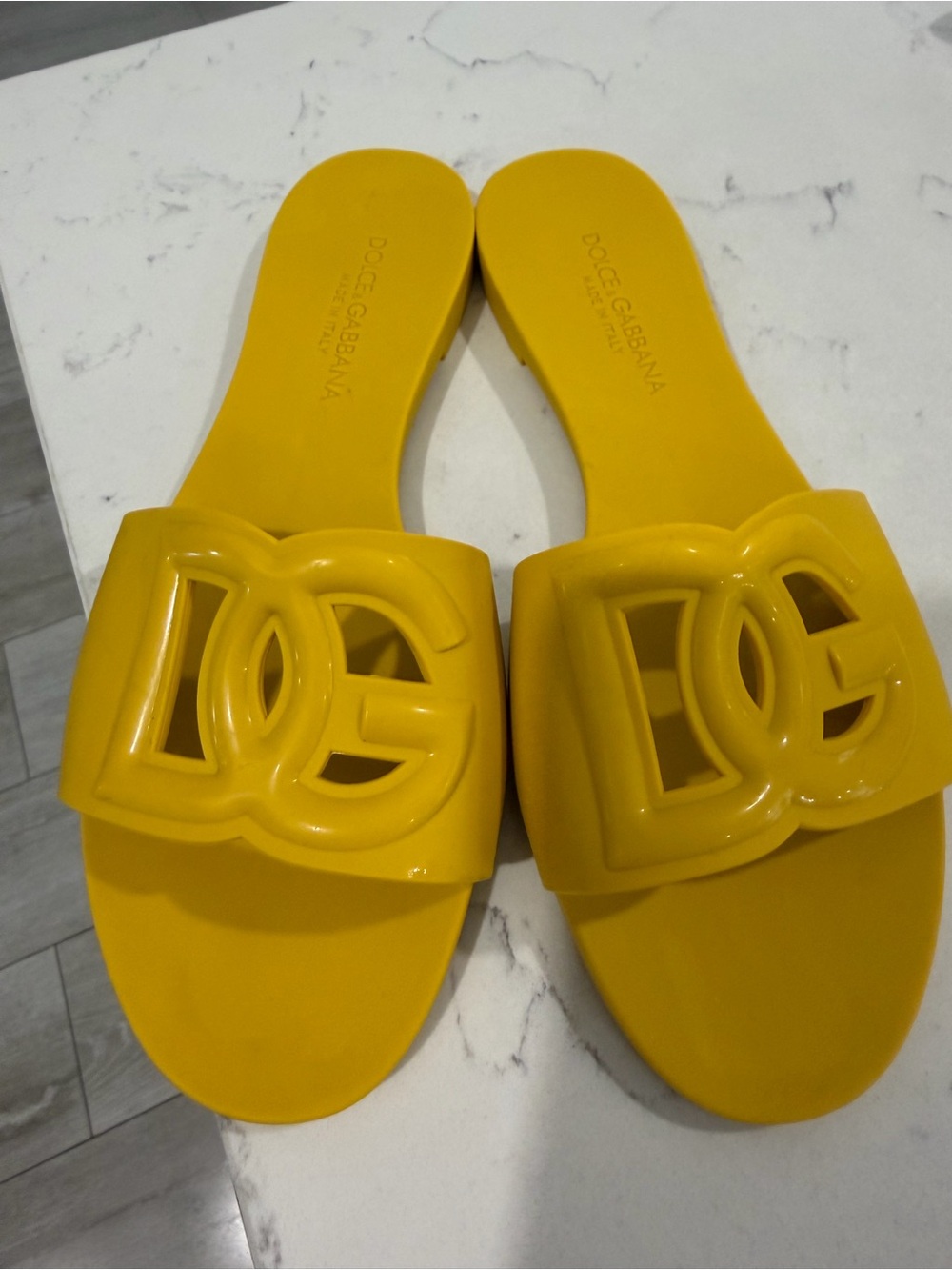 Dolce & Gabbana Yellow DG Logo Slide Sandals NEW NEVER USED